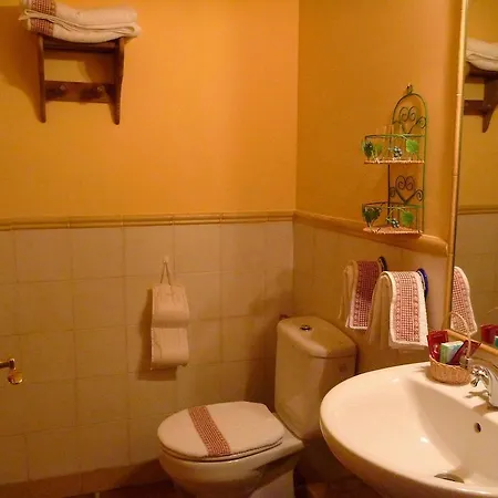 Guest house El Roblon Sartajada